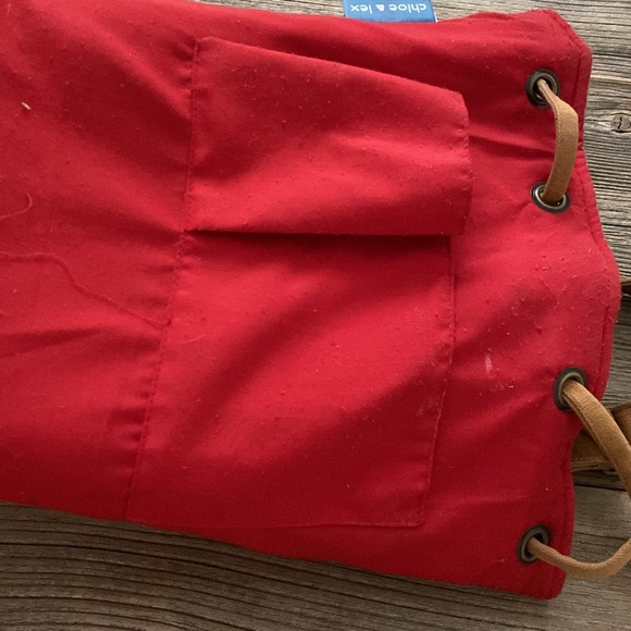 Last Chance🥳! Chloe & Lex Drawstring Bucket/Backpack Bag. - Picture 5 of 12